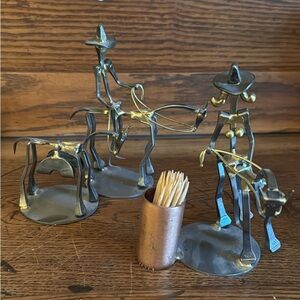 Western Horseshoe Nail Decor